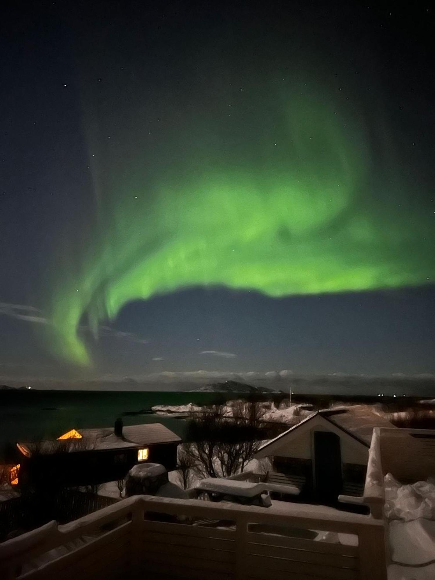 Brensholmen Beach House Tromso Exterior photo