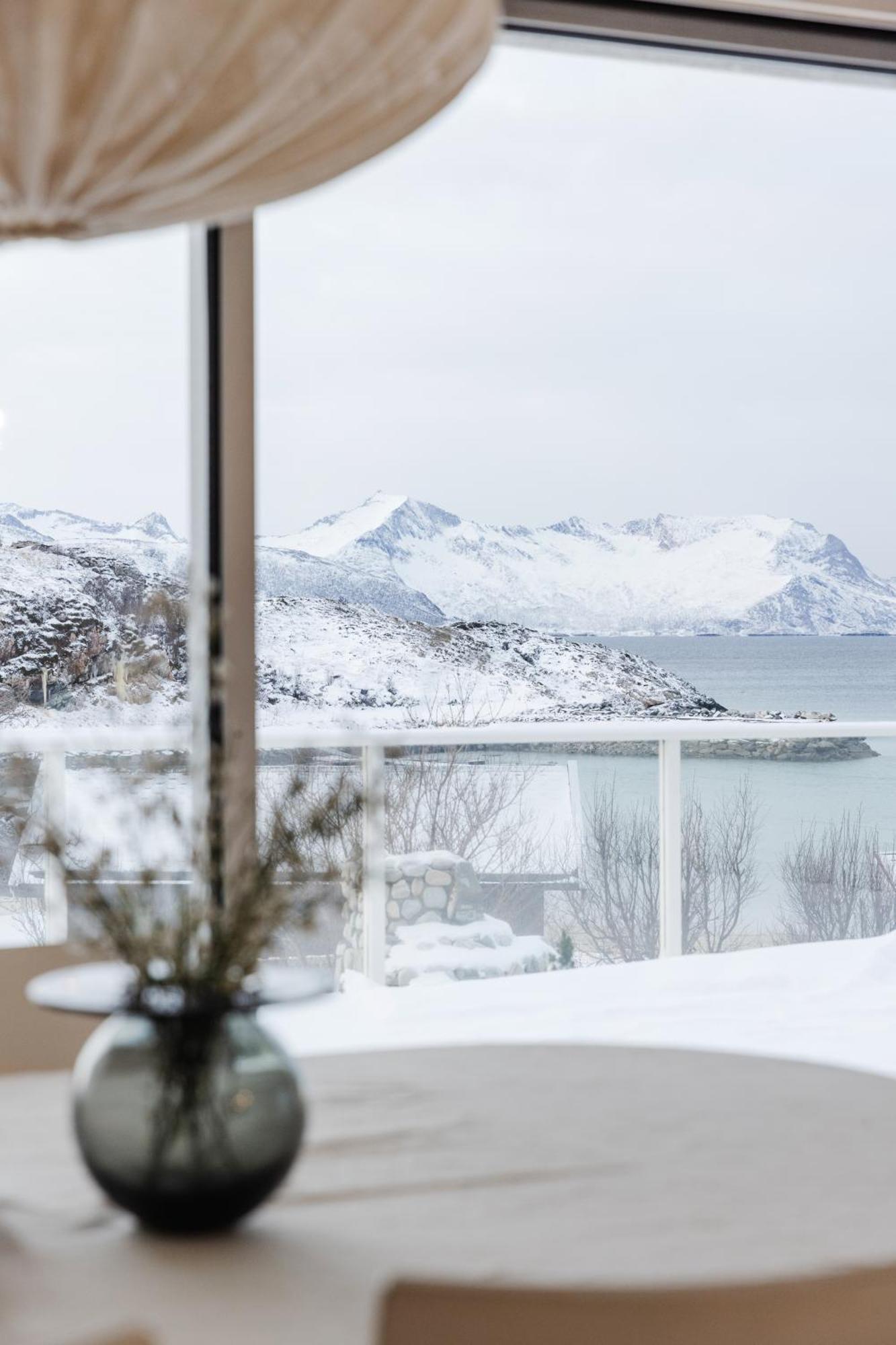 Brensholmen Beach House Tromso Exterior photo